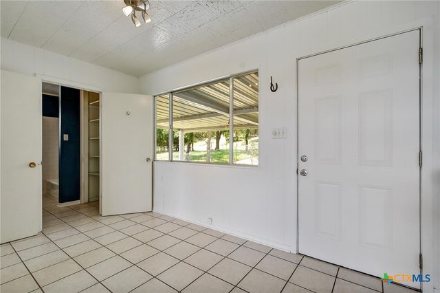 284 Lake Forest, Canyon Lake, TX 78133