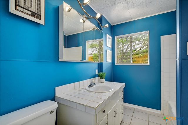 284 Lake Forest, Canyon Lake, TX 78133