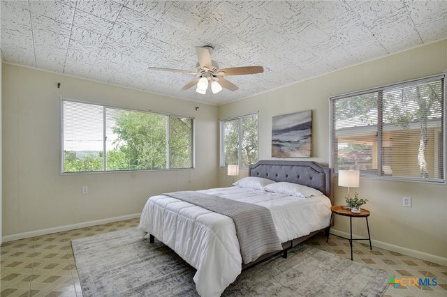 284 Lake Forest, Canyon Lake, TX 78133
