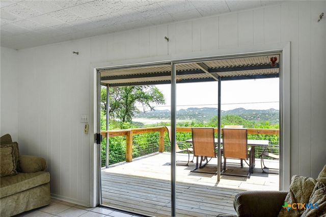 284 Lake Forest, Canyon Lake, TX 78133