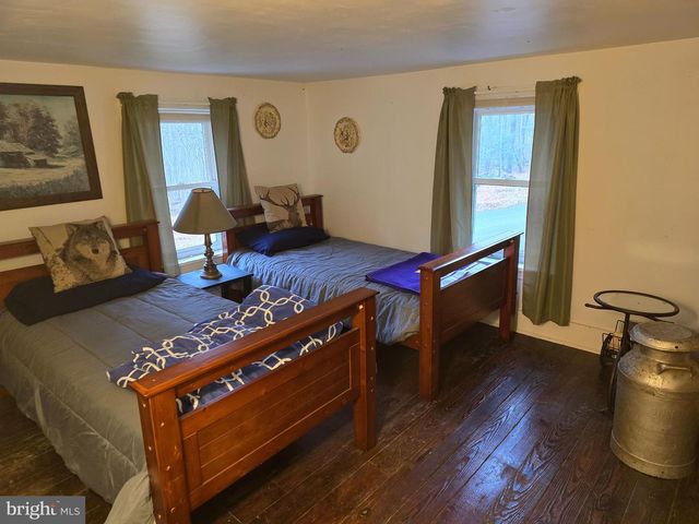 595 NEW RD, Orrtanna, PA 17353