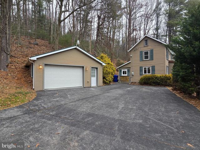 595 NEW RD, Orrtanna, PA 17353