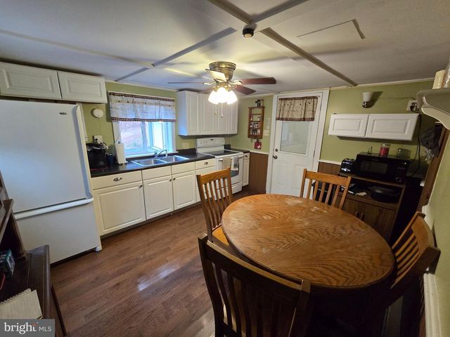 595 NEW RD, Orrtanna, PA 17353