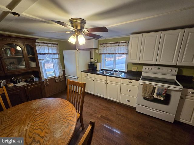 595 NEW RD, Orrtanna, PA 17353