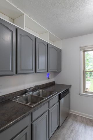 804 Della Drive, Lexington, KY 40504