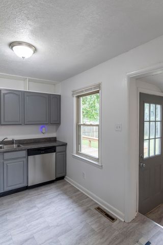 804 Della Drive, Lexington, KY 40504