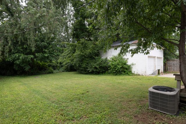 804 Della Drive, Lexington, KY 40504