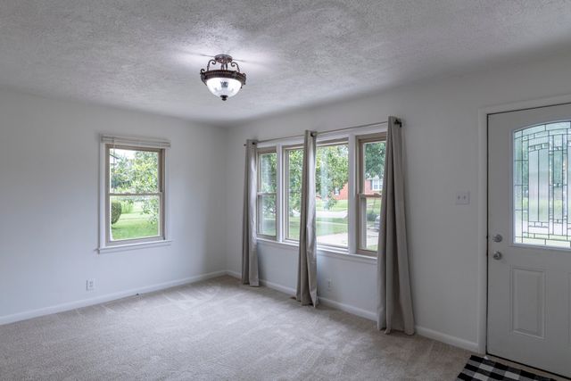 804 Della Drive, Lexington, KY 40504
