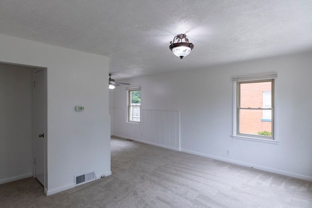 804 Della Drive, Lexington, KY 40504