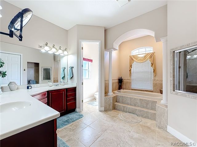 141 SE 2nd Avenue, Crystal River, FL 34429