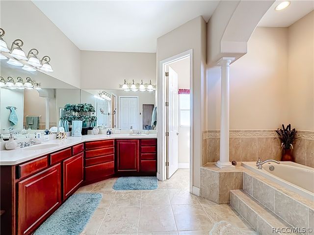 141 SE 2nd Avenue, Crystal River, FL 34429