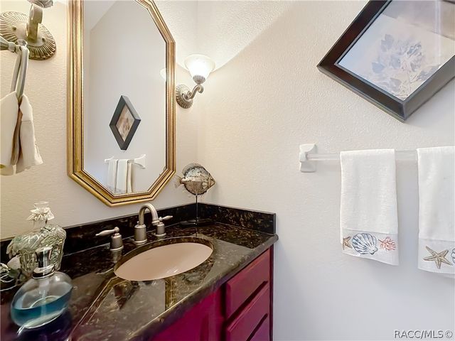 141 SE 2nd Avenue, Crystal River, FL 34429