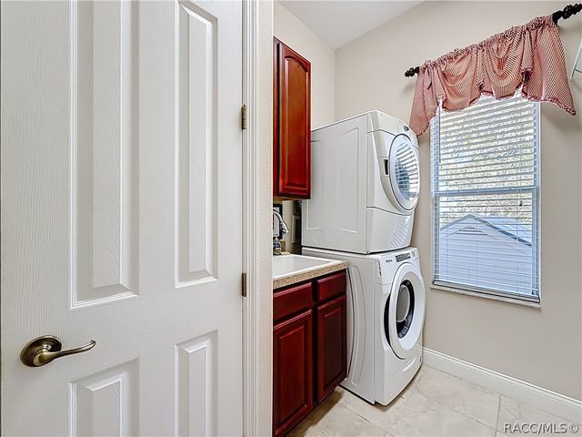 141 SE 2nd Avenue, Crystal River, FL 34429