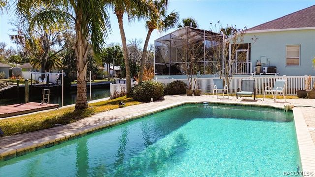 141 SE 2nd Avenue, Crystal River, FL 34429