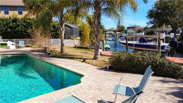 141 SE 2nd Avenue, Crystal River, FL 34429