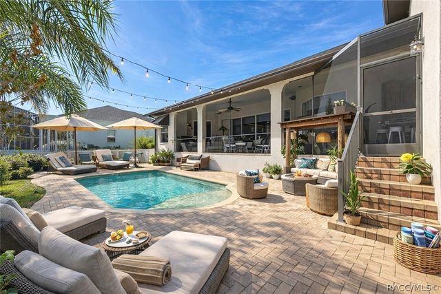 141 SE 2nd Avenue, Crystal River, FL 34429