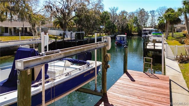 141 SE 2nd Avenue, Crystal River, FL 34429