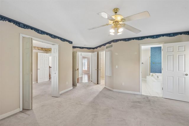 6000 Nottingham Drive, Johnston, IA 50131