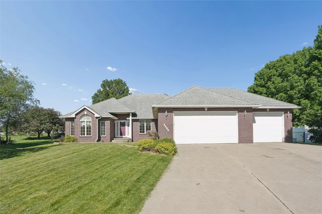 6000 Nottingham Drive, Johnston, IA 50131