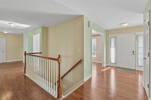 6000 Nottingham Drive, Johnston, IA 50131