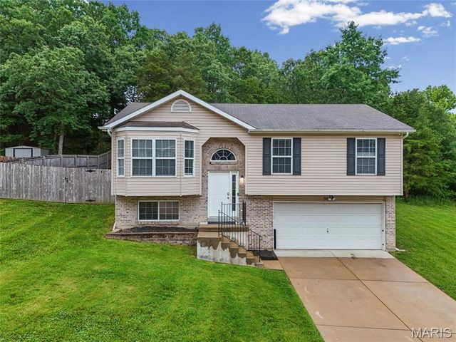5646 Hawks Landing Drive, Hillsboro, MO 63050