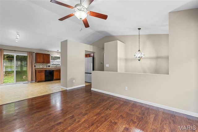 5646 Hawks Landing Drive, Hillsboro, MO 63050