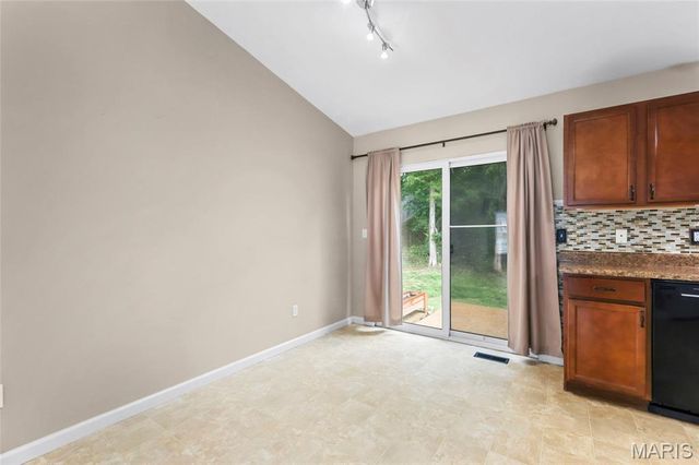 5646 Hawks Landing Drive, Hillsboro, MO 63050