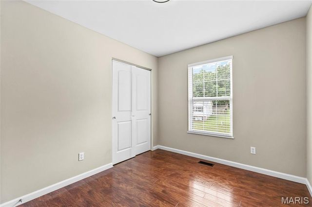 5646 Hawks Landing Drive, Hillsboro, MO 63050