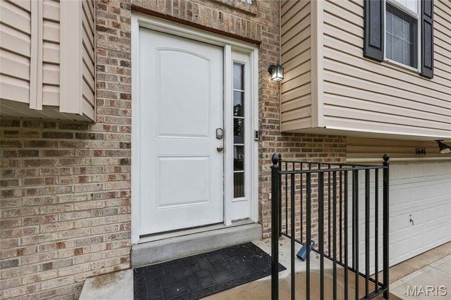 5646 Hawks Landing Drive, Hillsboro, MO 63050