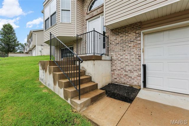 5646 Hawks Landing Drive, Hillsboro, MO 63050