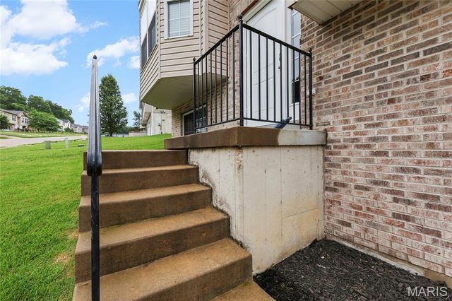 5646 Hawks Landing Drive, Hillsboro, MO 63050
