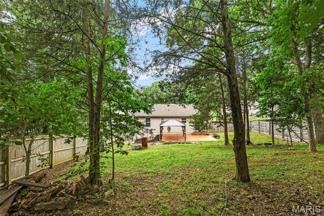 5646 Hawks Landing Drive, Hillsboro, MO 63050