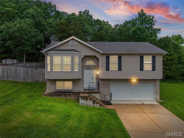 5646 Hawks Landing Drive, Hillsboro, MO 63050