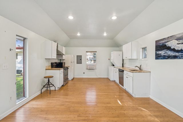 1683 Pearlott Street, Charleston, SC 29407