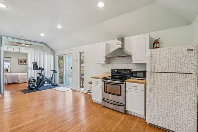 1683 Pearlott Street, Charleston, SC 29407