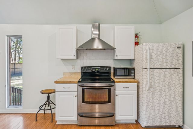 1683 Pearlott Street, Charleston, SC 29407