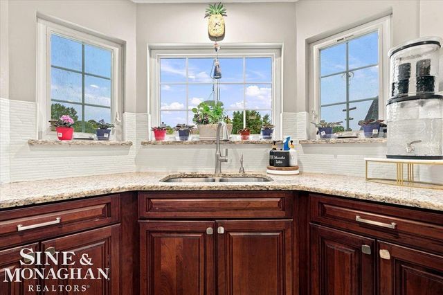 35435 St Clair Drive, New Baltimore, MI 48047