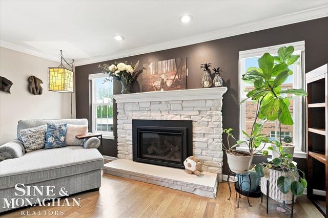 35435 St Clair Drive, New Baltimore, MI 48047