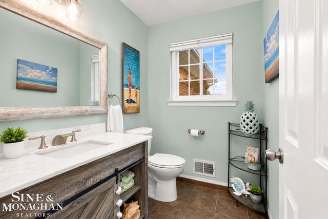 35435 St Clair Drive, New Baltimore, MI 48047