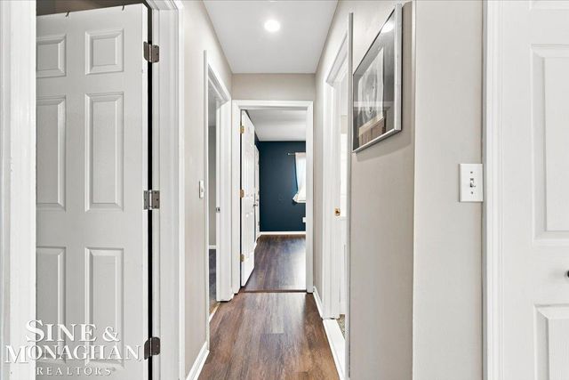 35435 St Clair Drive, New Baltimore, MI 48047