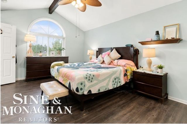 35435 St Clair Drive, New Baltimore, MI 48047
