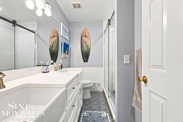 35435 St Clair Drive, New Baltimore, MI 48047