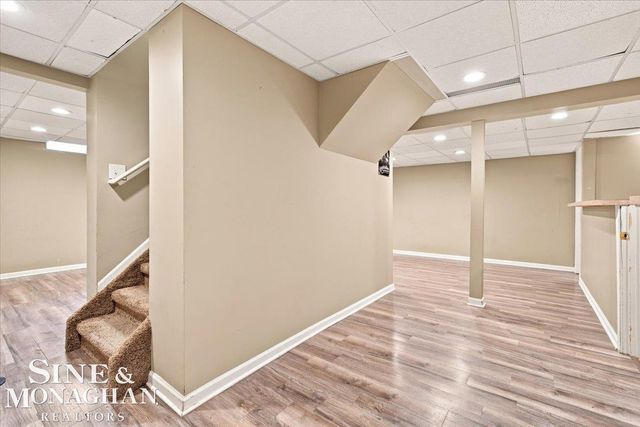 35435 St Clair Drive, New Baltimore, MI 48047