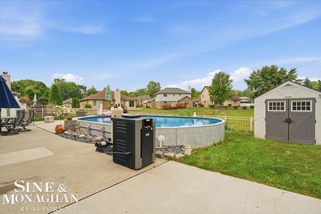 35435 St Clair Drive, New Baltimore, MI 48047