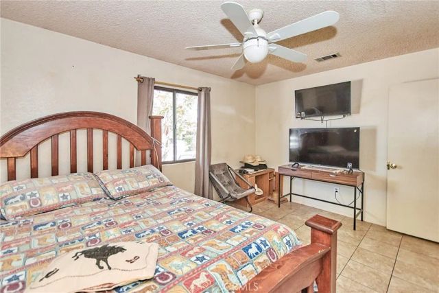 16350 Hercules, Hesperia, CA 92345