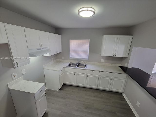 1414 NW 8th Ave 1, Fort Lauderdale, FL 33311