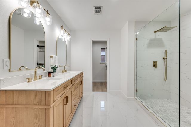 2601 Red Oak Lane, Plano, TX 75075