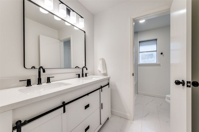 2601 Red Oak Lane, Plano, TX 75075