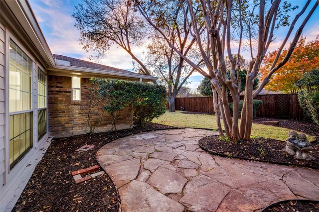 2601 Red Oak Lane, Plano, TX 75075