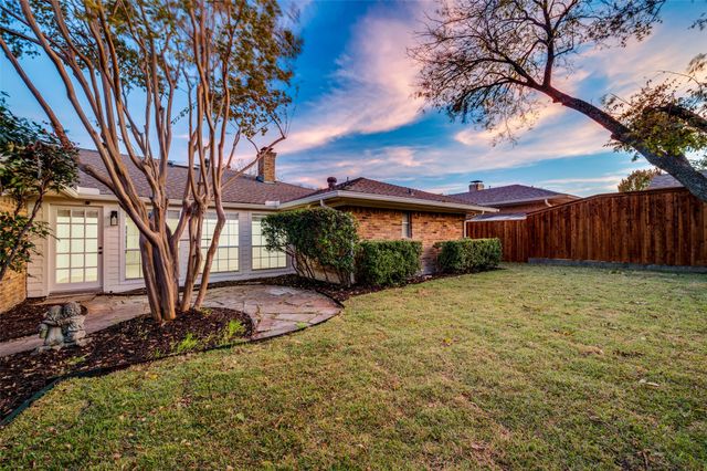 2601 Red Oak Lane, Plano, TX 75075